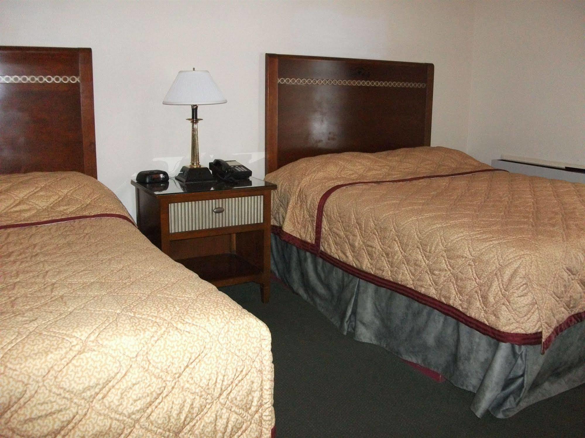 Travelodge By Wyndham Wasaga Beach Εξωτερικό φωτογραφία