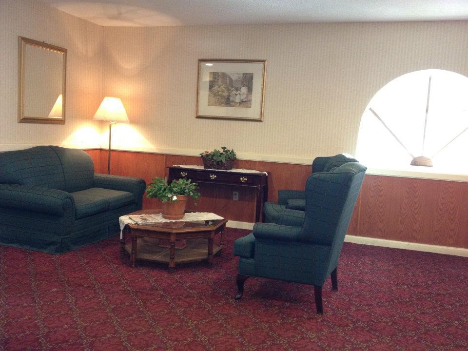Travelodge By Wyndham Wasaga Beach Εξωτερικό φωτογραφία